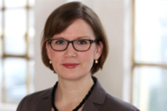 Frau Prof. Dr. Stefanie Grünewald